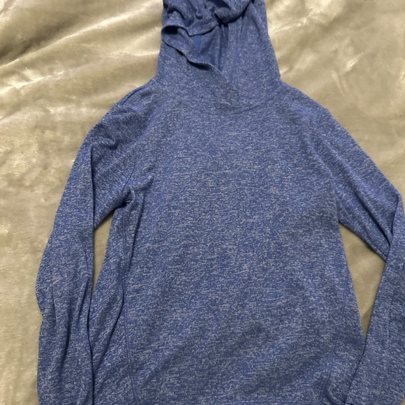 Two super soft and comfortable girls tops (Dec58) - Picture 2 of 7